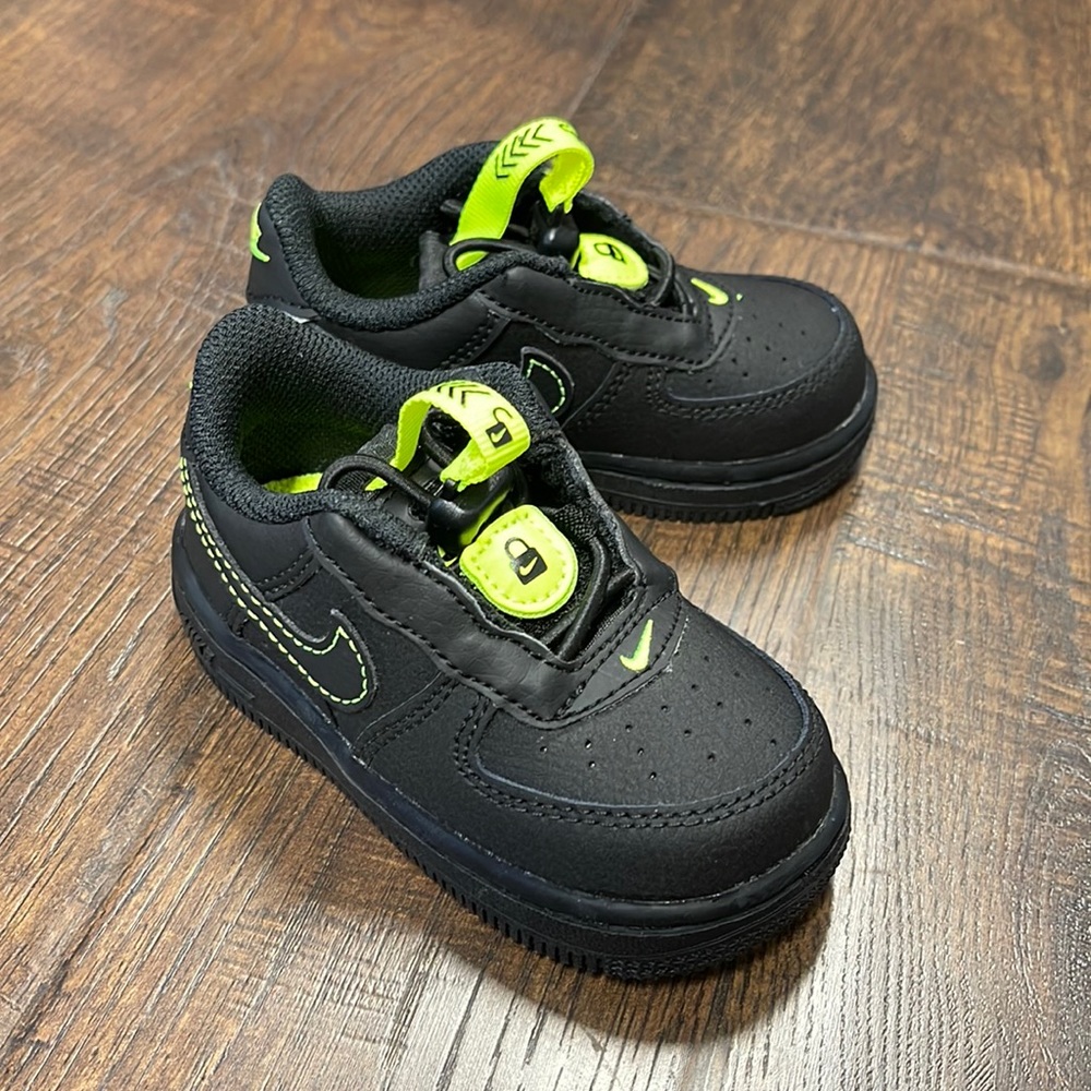 Nike Air Force 1 Toggle